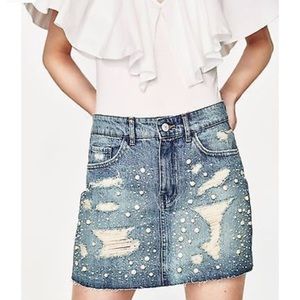 NEW with tags ZARA pearl embroidered Size Medium